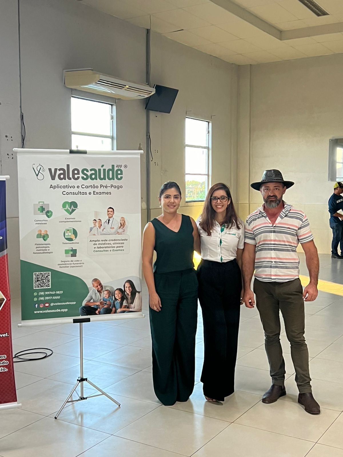 Apresentação dos Vale Saúde APP Empresarial para empresa Rodrigues Transportes