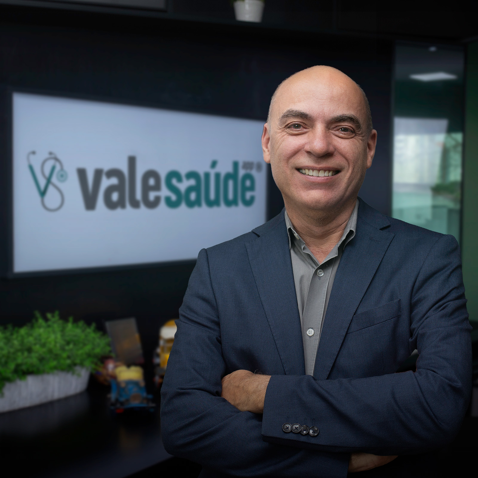 Parabéns ao Dr. Fernando Pimentel, fundador e CEO do Vale Saúde APP, por mais um ano de vida!